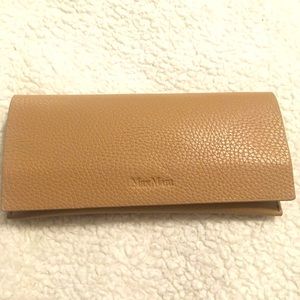 MaxMara soft case!